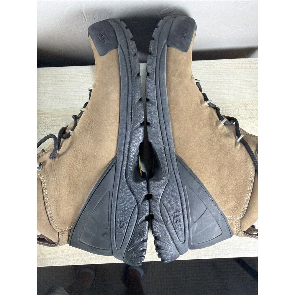 UGG Australia Event Boot S/N 5780 Waterproof Mens 10